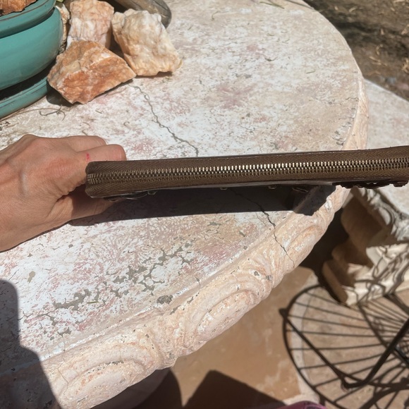 Balenciaga large zip around wallet - Picture 2 of 16